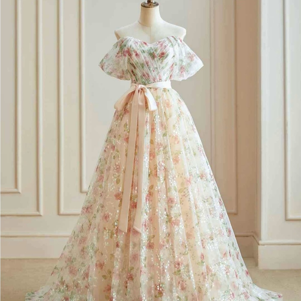 Veaul fairy wedding dress